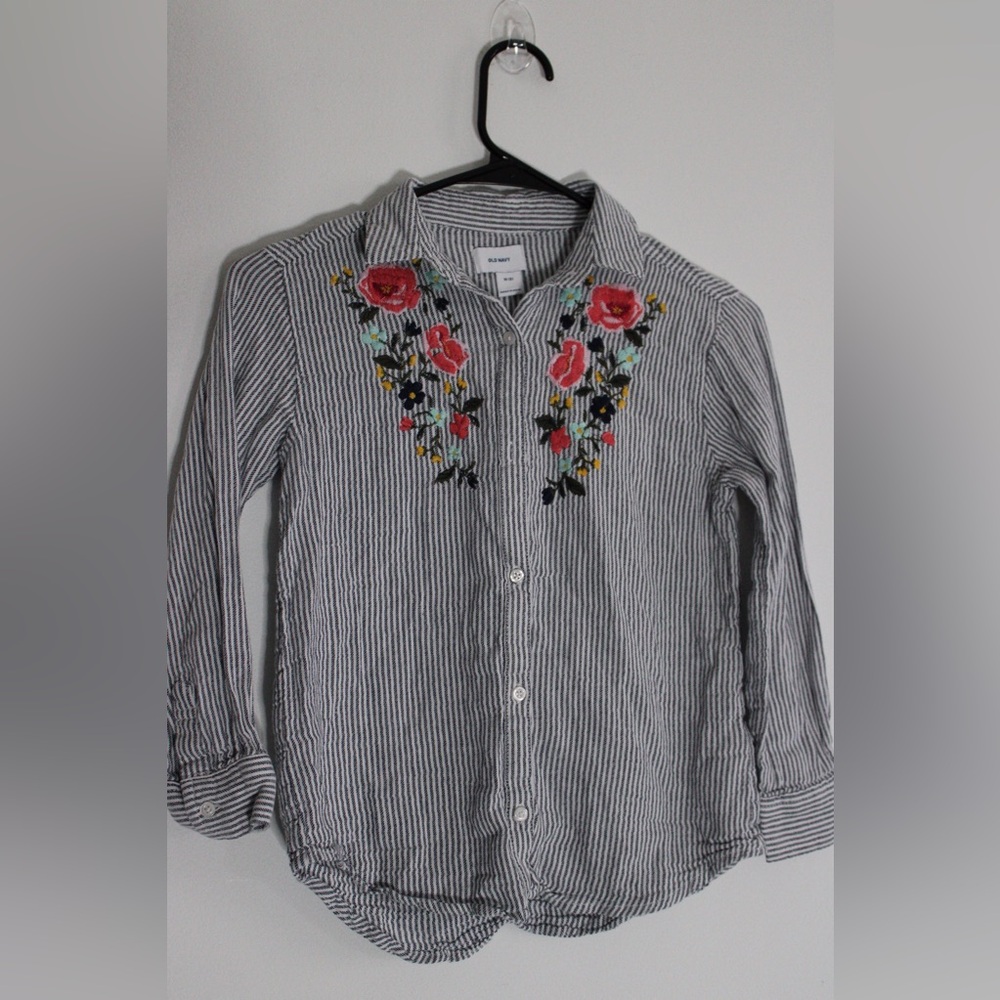 Old Navy Blouse - Size M (8)